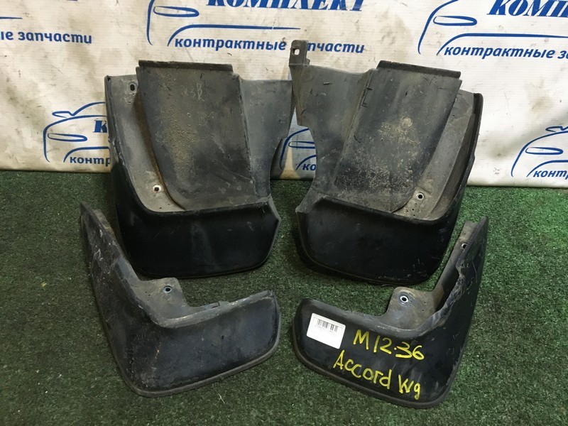 Брызговик Honda Accord Wagon CF6 F23A