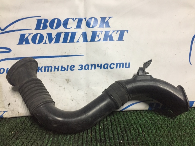 Воздухозаборник Honda Stepwgn RF3 K20A