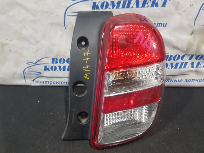 Фонарь стоп-сигнала Nissan March K13 HR12DE прав