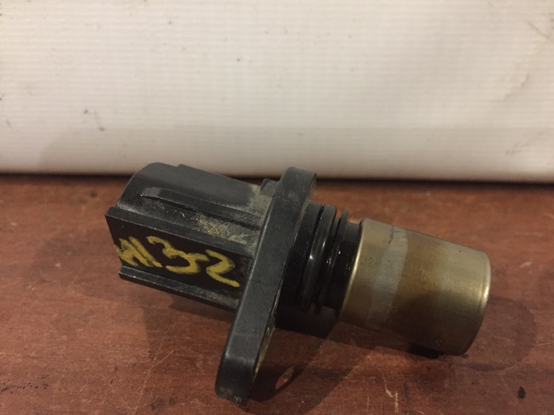 Датчик положения распредвала Toyota Raum 2004 NCZ20 1NZ-FE