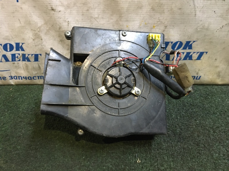 Вентилятор печки Mazda Titan