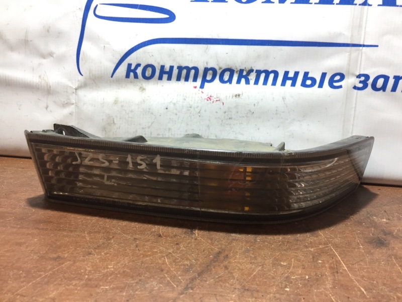 Повторитель поворота в бампер Toyota Crown JZS151 1JZ-GE лев