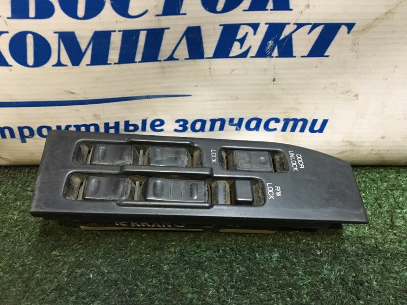 Блок управления стеклоподъемниками Nissan Terrano WD21