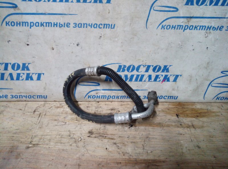 Шланг кондиционера Toyota Corolla Fielder ZZE122N 1ZZ-FE