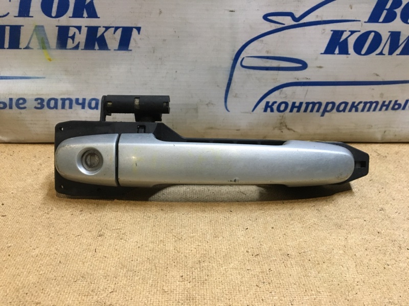 Ручка двери наружная Toyota IST NCP60 2NZ-FE перед прав