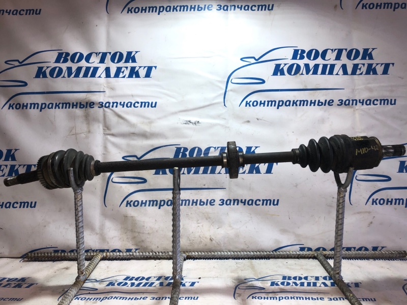 Привод Nissan Cube Z10 CG13DE перед прав