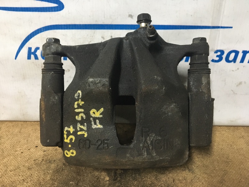 Суппорт Toyota Crown JZS173 перед прав