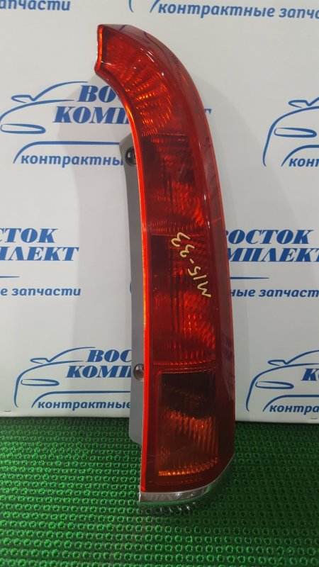 Фонарь стоп-сигнала Honda Stream RN1 D17A прав