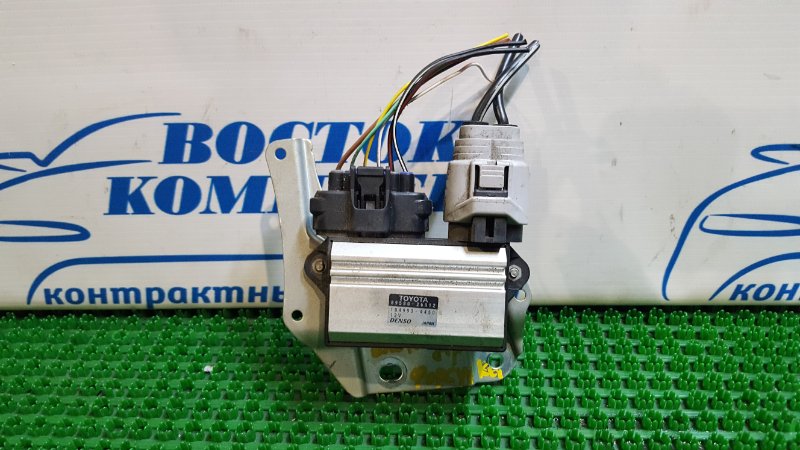 Блок управления форсунками Toyota Hiace TRH200K 1TR-FE