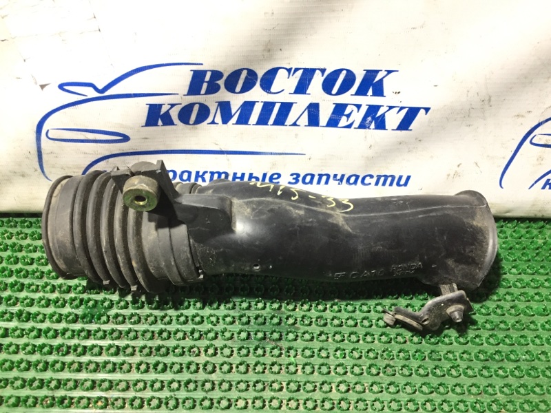 Воздухозаборник Honda Stream RN1 D17A
