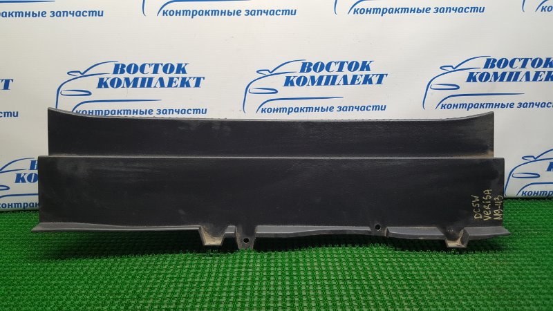 Накладка багажника Mazda Verisa DC5W ZY-VE