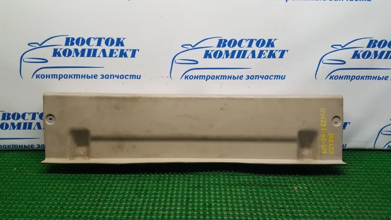 Накладка багажника Toyota Premio ZZT245 1ZZ-FE
