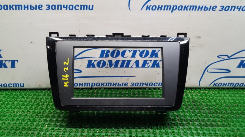 Рамка магнитофона Mazda Atenza GHEFP LF-VD