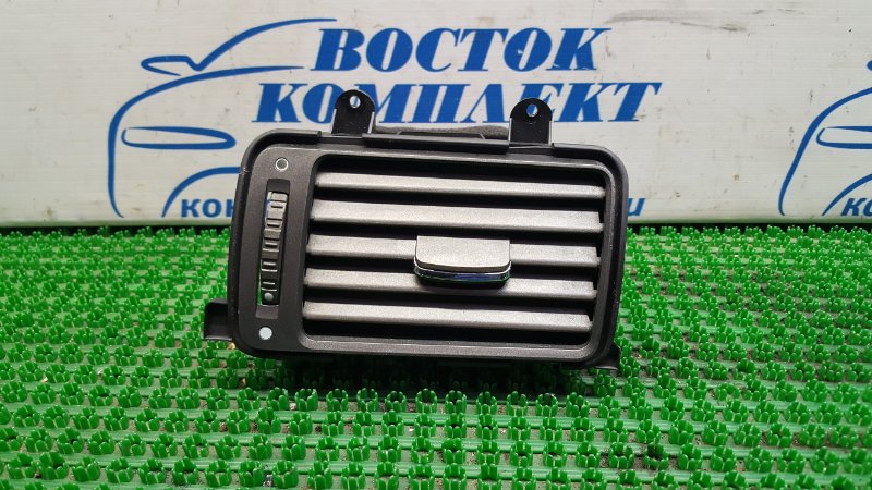 Дефлектор воздушный Honda Elysion RR2 K24A перед прав