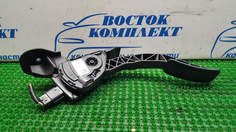 Педаль газа Mazda Atenza GHEFP LF-VD