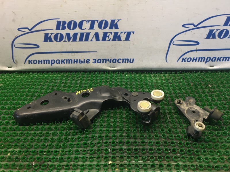 Восток комплект. Петля капота Киа Церато 2. 791102f000. 791102s000. 791102j030ke.