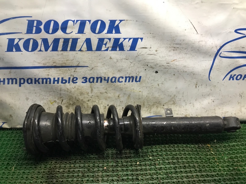 Стойка подвески Toyota Crown JZS171 1JZ-GE перед