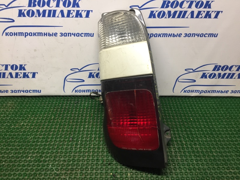 Фонарь стоп-сигнала Toyota Granvia KCH16W 1KZ-TE лев