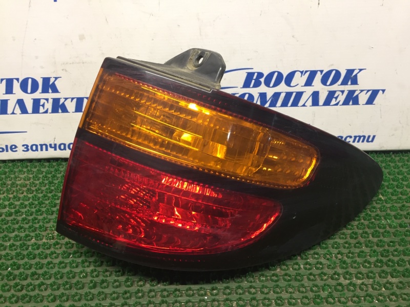 Фонарь стоп-сигнала Toyota Estima MCR30W 1MZ-FE прав