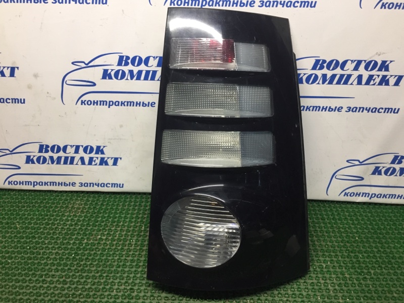 Фонарь стоп-сигнала Toyota Sienta NCP81G 1NZ-FE прав