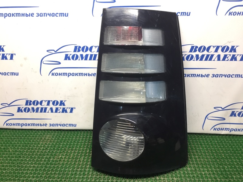 Фонарь стоп-сигнала Toyota Sienta NCP85G 1NZ-FE прав