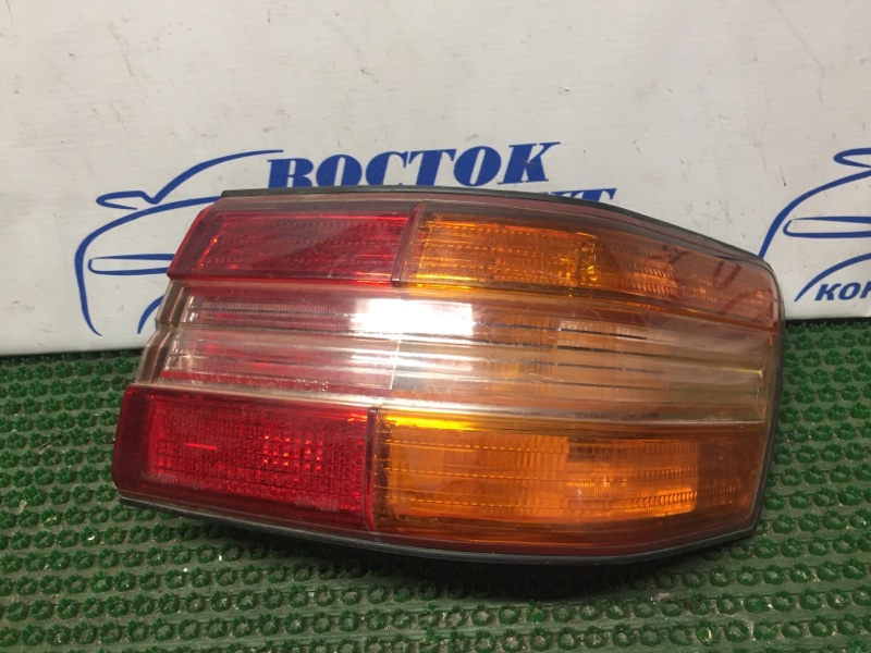 Фонарь стоп-сигнала Toyota Mark II GX100 1G-FE прав