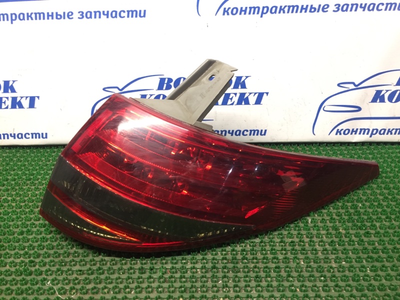 Фонарь стоп-сигнала Toyota Estima GSR50W 2GR-FE прав
