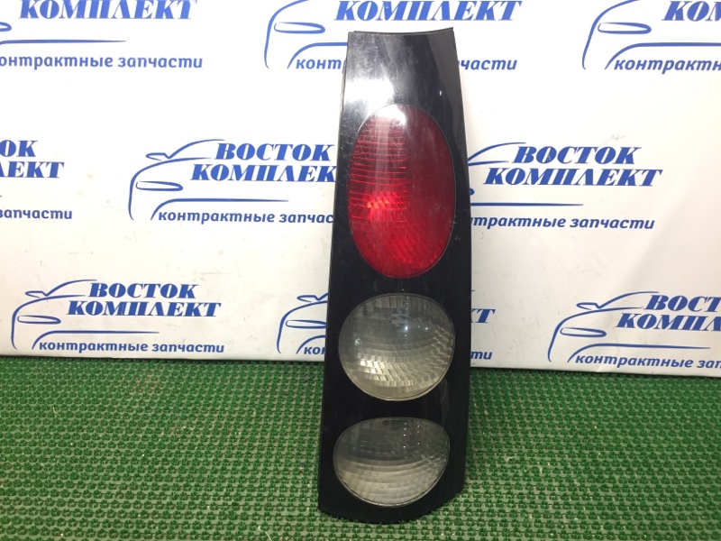 Фонарь стоп-сигнала Toyota Raum EXZ10 4E-FE прав