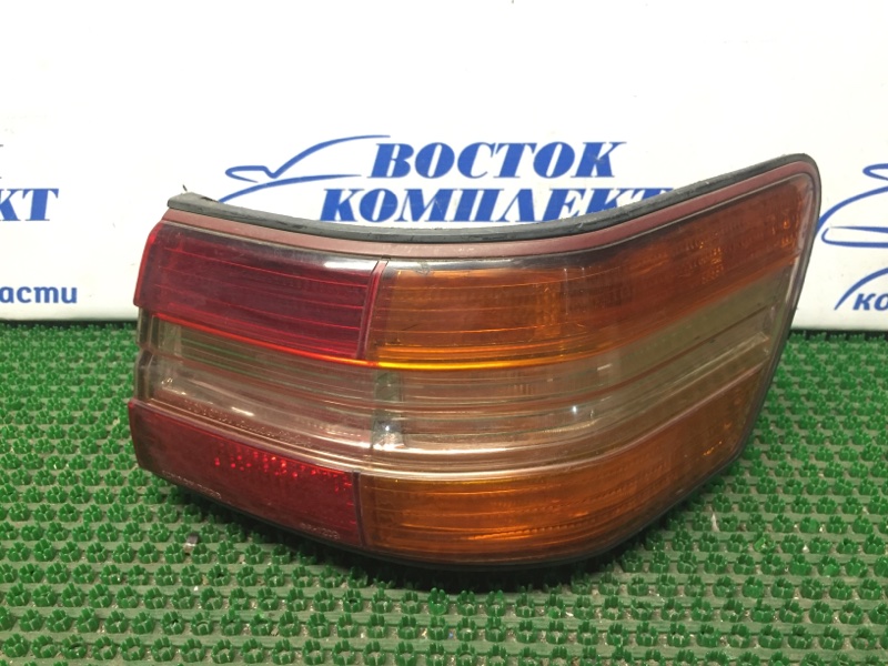 Фонарь стоп-сигнала Toyota Mark II GX100 1G-FE прав