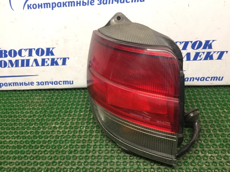 Фонарь стоп-сигнала Toyota Caldina ST195 3S-FE лев