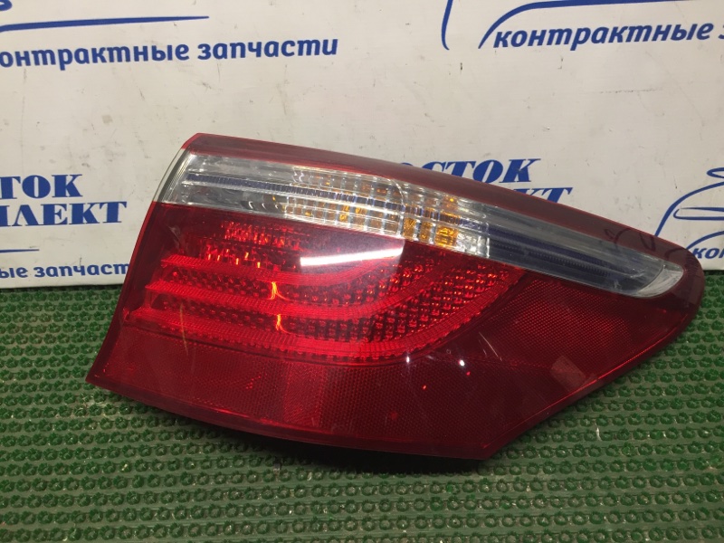 Фонарь стоп-сигнала Lexus LS460 UCF40 1UR-FSE прав