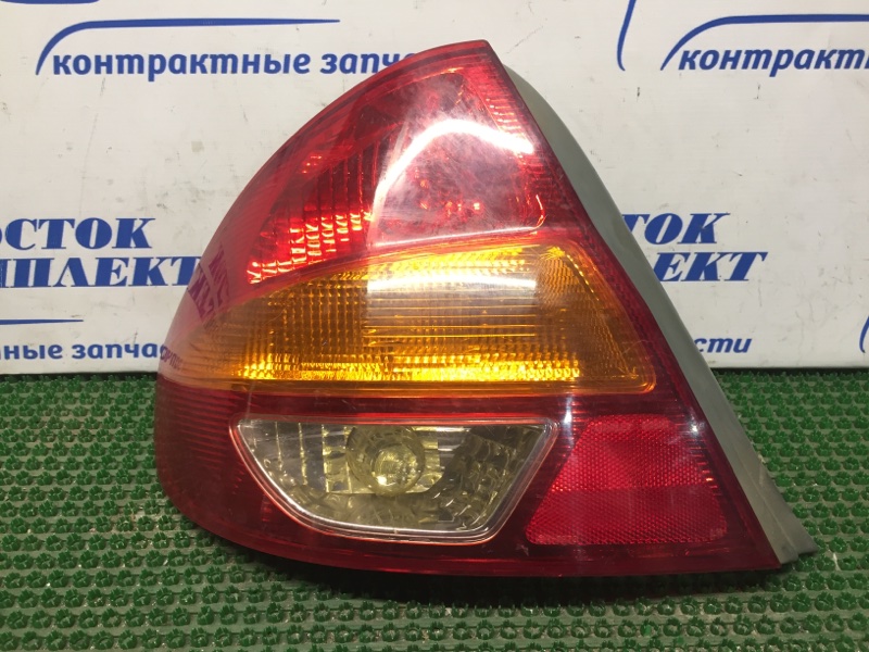 Фонарь стоп-сигнала Toyota Prius NHW11 лев