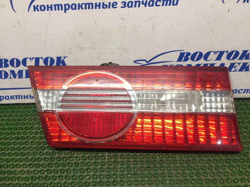 Фонарь вставка багажника Toyota Vista SV50 3S-FE лев
