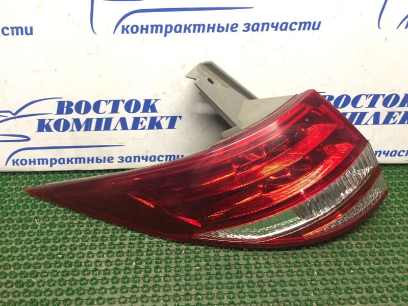 Фонарь стоп-сигнала Toyota Estima ACR50W 2AZ-FE лев