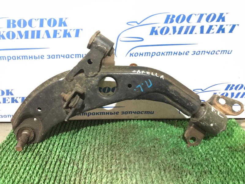 Рычаг подвески Mazda Capella GWEW FS-DE перед лев