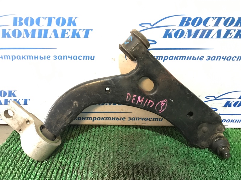 Рычаг подвески Mazda Demio DY5W ZY-VE перед прав
