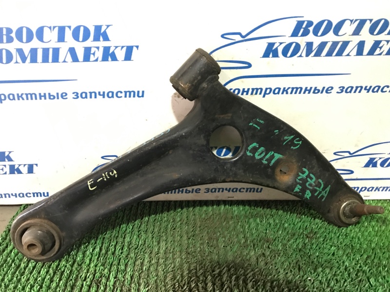 Рычаг подвески Mitsubishi Colt Z27A 4G15 перед прав