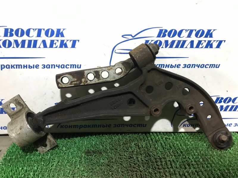 Рычаг подвески Nissan Serena PC24 SR20DE перед прав