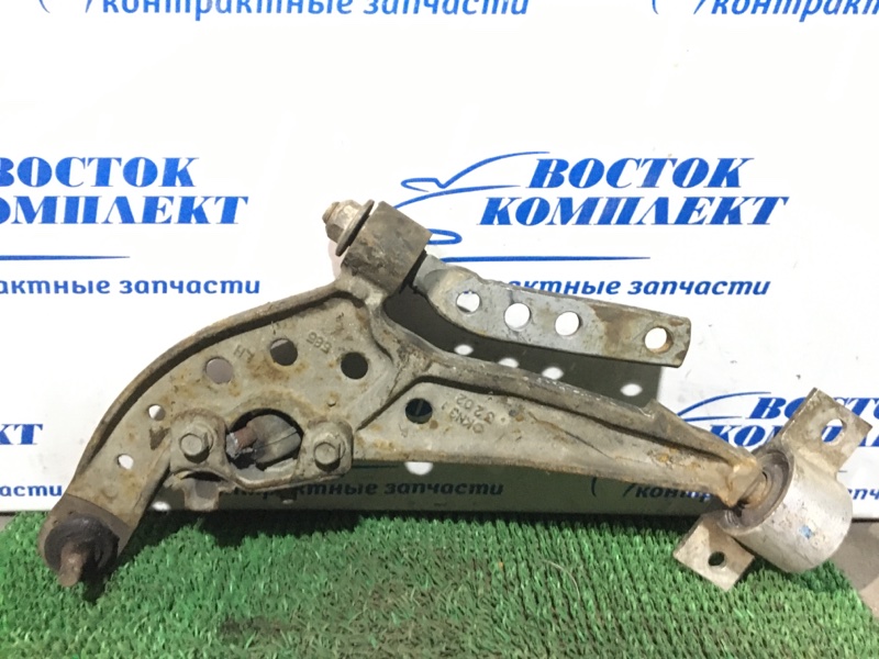 Рычаг подвески Nissan Serena TC24 QR20DE перед лев