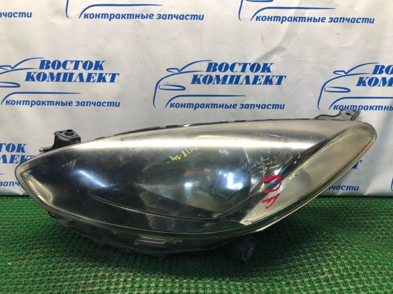 Фара Mazda Demio DE3FS ZJ-VE лев