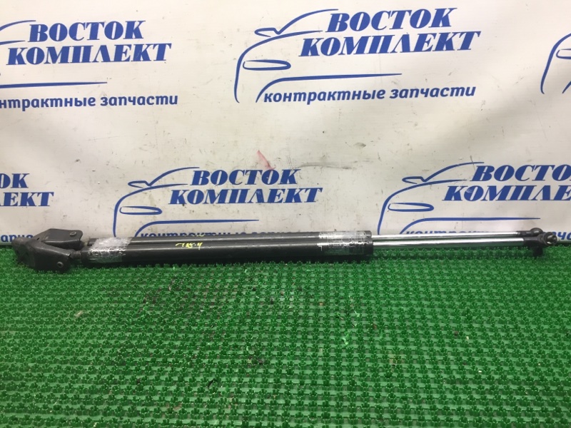 Амортизатор багажника Honda Freed GB3 L15A