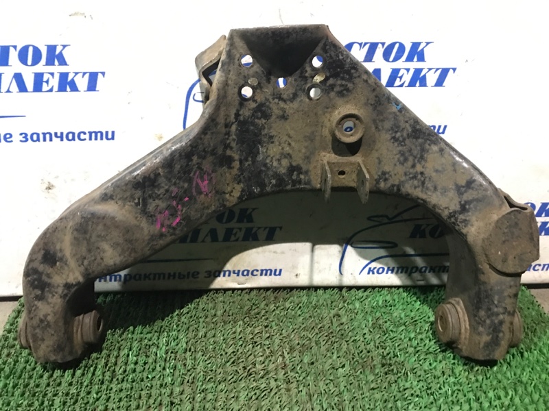 Рычаг подвески Mazda BONGO SSF8R R2 перед лев