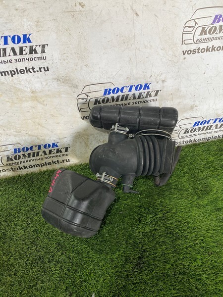 Патрубок воздушного фильтра Mitsubishi Diamante F36A 6G72