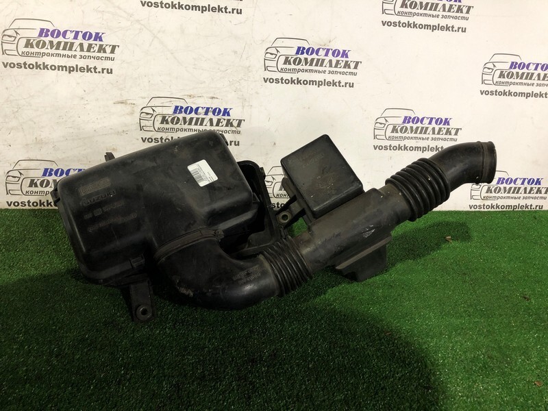 Корпус воздушного фильтра Suzuki Swift 2000 HT51S M13A