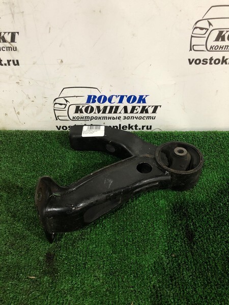 Подушка двигателя Mitsubishi Delica D:5 2007 CV5W 4B12 зад