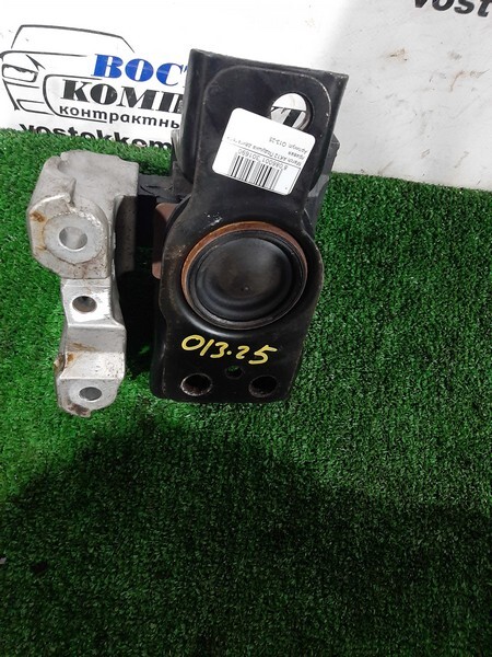 Подушка двигателя Nissan March 2004 AK12 CR12DE прав