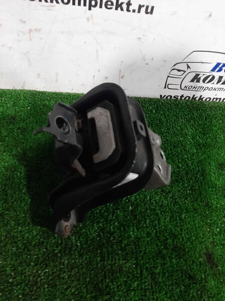 Подушка двигателя Toyota Funcargo 2004 NCP25 1NZ-FE прав