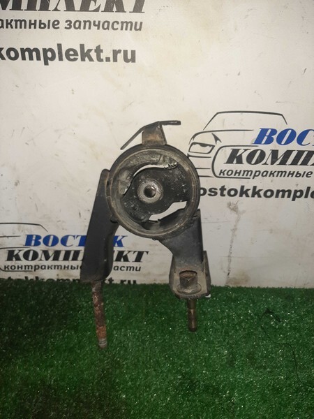 Подушка двигателя Toyota Platz 2000 SCP11 1SZ-FE зад