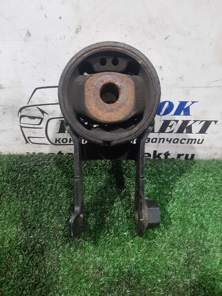 Подушка двигателя Toyota Ractis 2008 SCP100 2SZ-FE зад