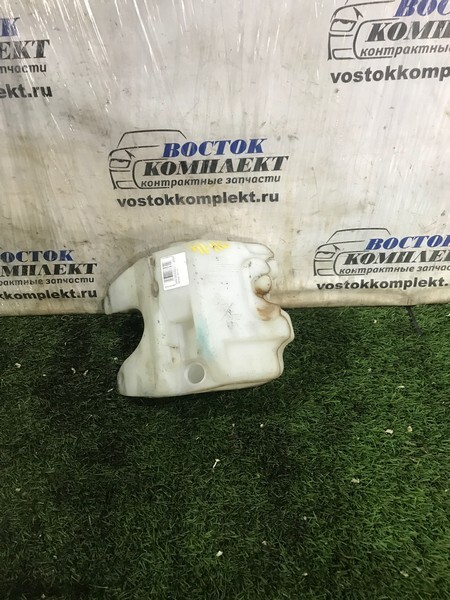 Бачок омывателя Mazda Demio DW3W B3E